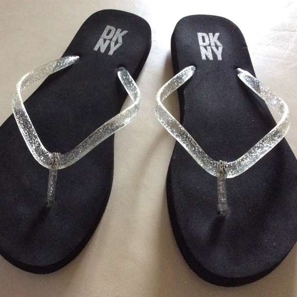 DKNY Women's Black Thong Flip Flops Glitter on Transparent strap Rubber Sandal - Picture 1 of 3